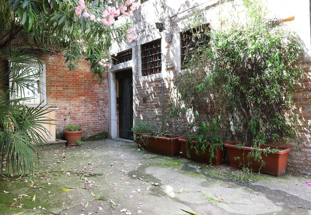 Lejlighed Casa Del Mandolino - Cozy Apt Near The Station! Venedig